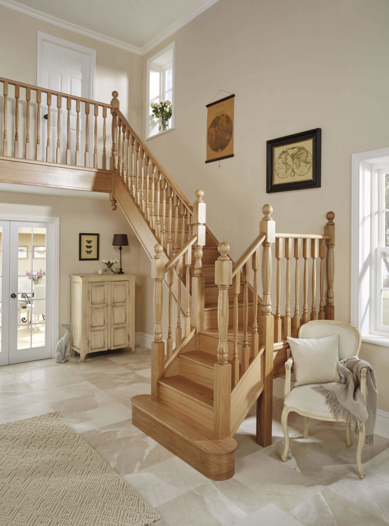 Elegant Oak Staircases: Timeless Beauty Meets Durability in Home Design