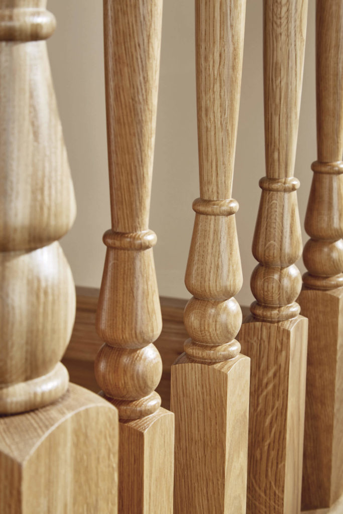 Classic oak staircase design - Neville Johnson